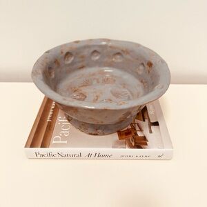 GORGEOUS‎ HAND-MADE ORGANIC  COASTAL SEASHELL BOWL